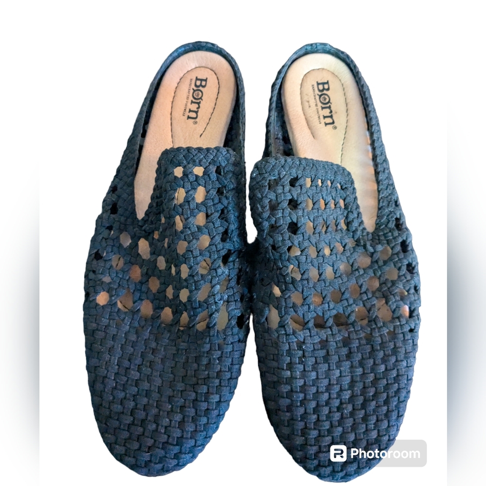 Born Cameo 2 Black Woven Loafer Slide in shoes. Women's Size 9